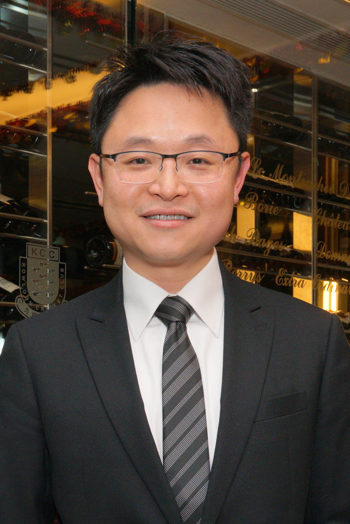 Professor Kenneth LO