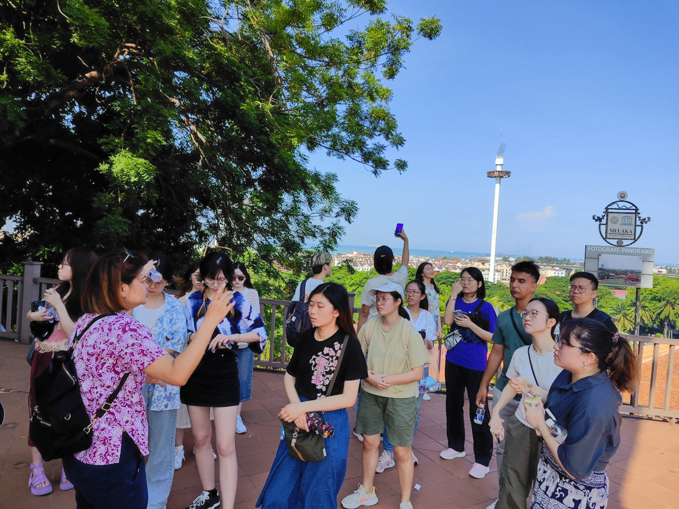 7-Day Cultural Tour to Singapore and Malaysia (10-16 May 2023)