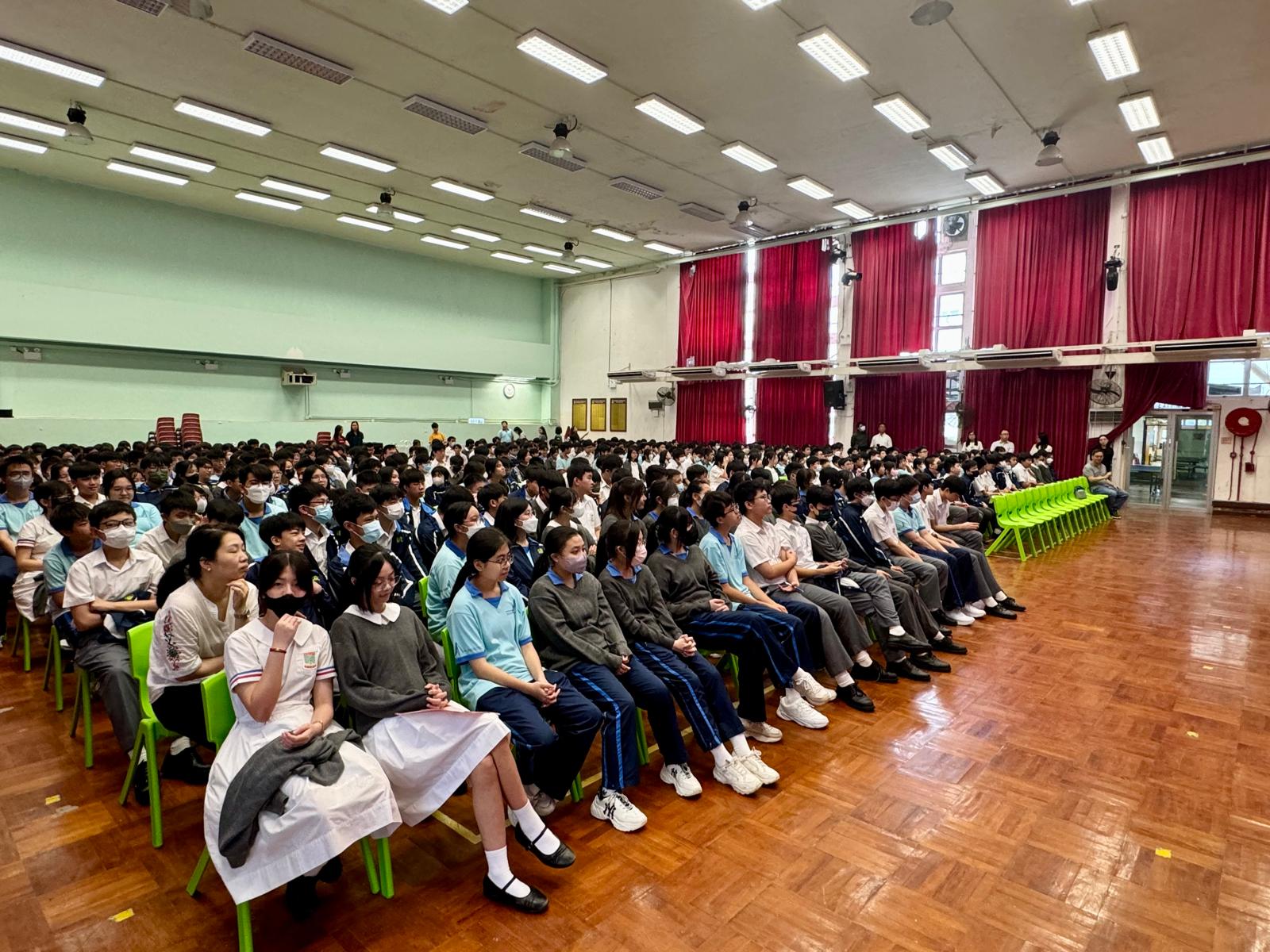 Cheng Chek Chee Secondary School of Sai Kung & Hang Hau District, N.T3