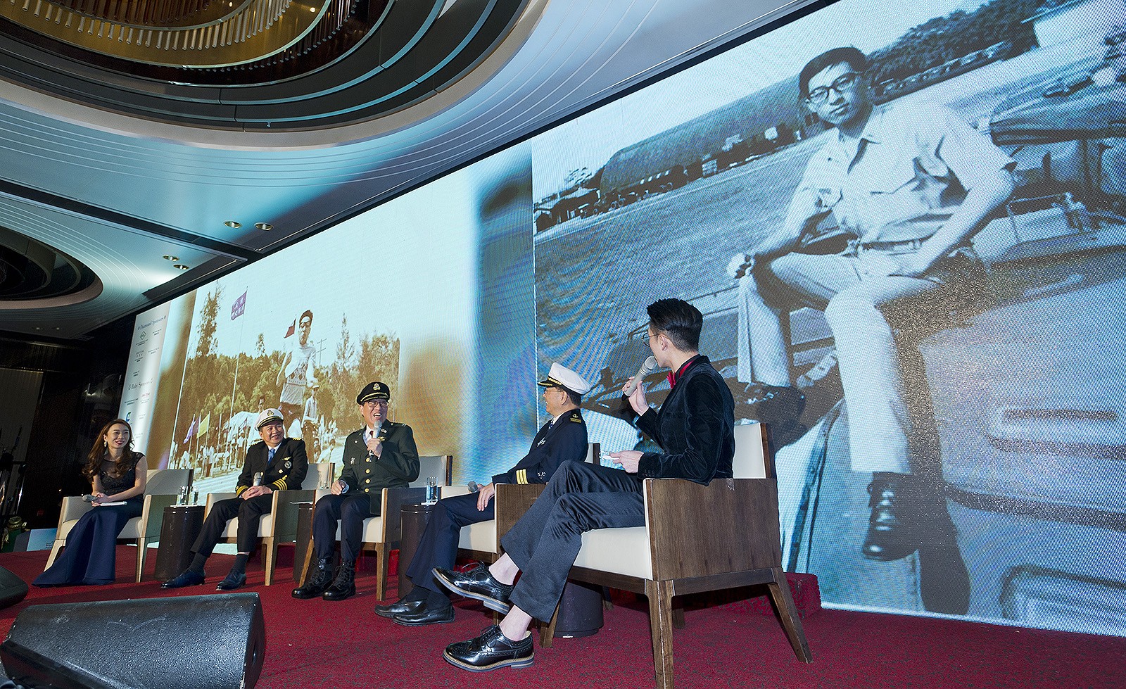 (From left, 2nd – 4th) Dr Yeung Kin-man, Professor Way Kuo and Mr Winfred Chan talked about realising dreams in the sharing session.