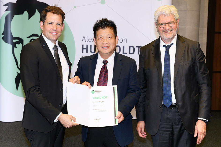 Sustainable engineering expert at CityUHK becomes 1st Asian recipient of the prestigious Carl-Zeiss-Humboldt Research Award